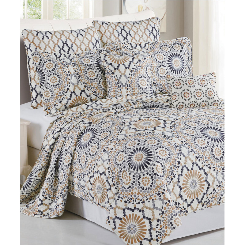 Tradewinds Modern & Contemporary Floral Quilt, King