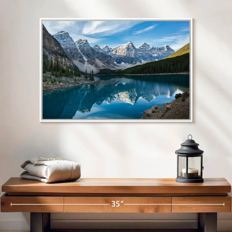 Lac Moraine dans la vallée, Cadre flottant blanc, 25 po x 17 po