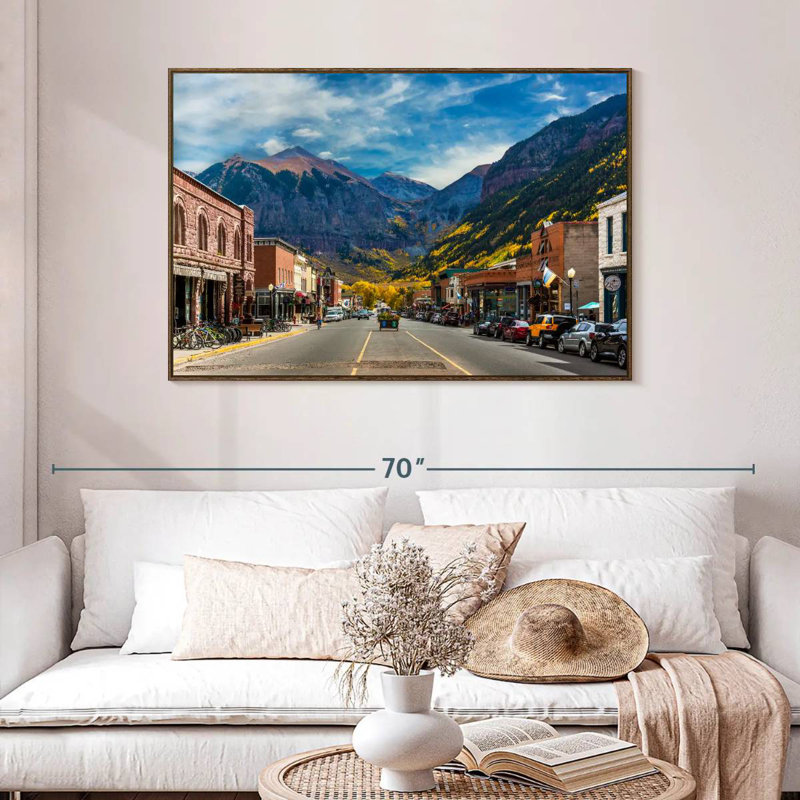 Petite ville de Telluride, 46 po x 31 po, Cadre flottant noyer