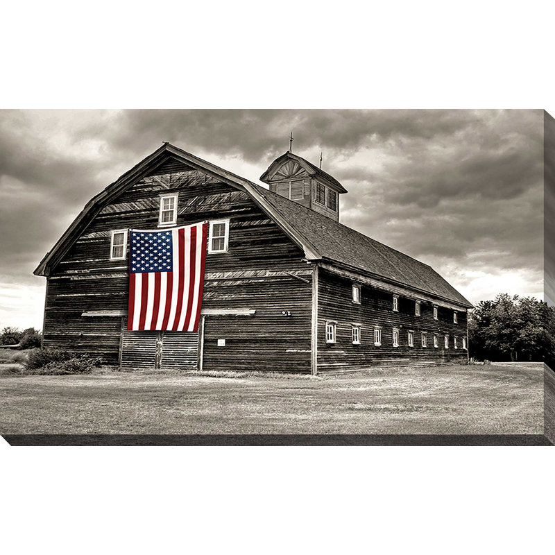 Modern Barn III par Danita Delimont - photographie, H 36 po x l 60 po x P 1,5 po, Toile tendue