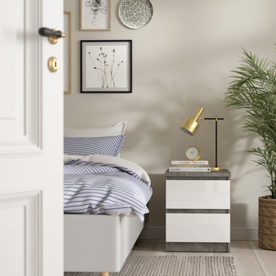 Bertraut 40.4cm W Plywood / Laminate Board Bedside Table