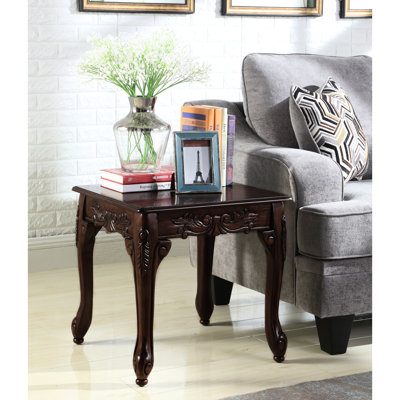 Table de bout en bois orné de finition cerisier foncé - colorée chaleureuse, l 22 po x P 21 po H 20 po, assemblage partiel nécessaire avec ornement traditionnel