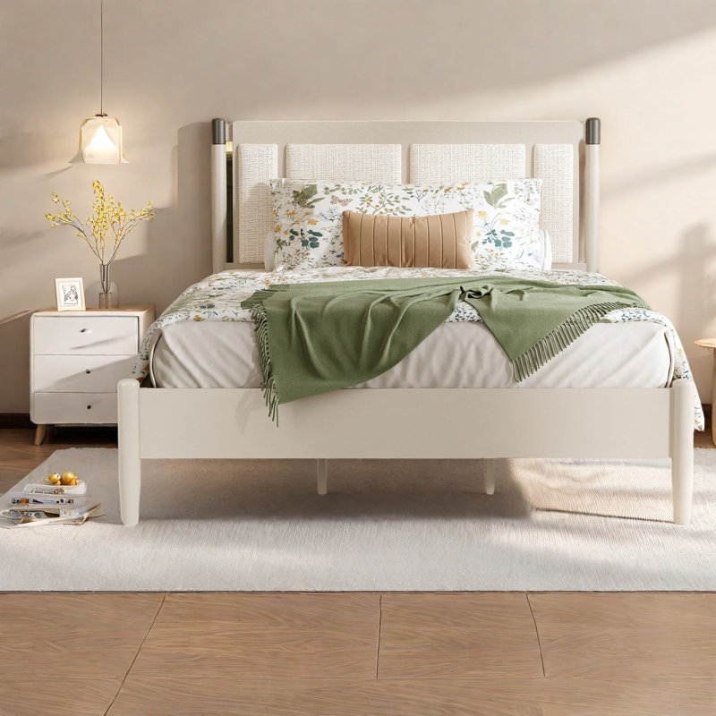 Grands lits robustes en bois, tête de lit tapissier grise, style industriel pour les chambres à coucher modernes