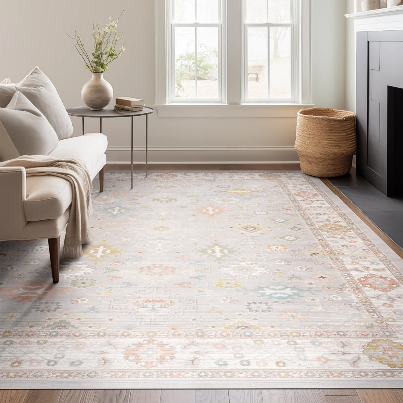 Tapis traditionnel crème en polyester Camilla, Rectangle 5 pi x 7 pi