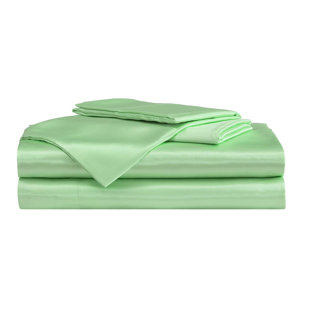 Ensemble de draps en satin doux Betsey Johnson