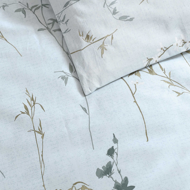 Calvin Klein Wildflower Cotton Reversible Blue Comforter Set, Queen Comforter + 2 Standard Shams, Blue