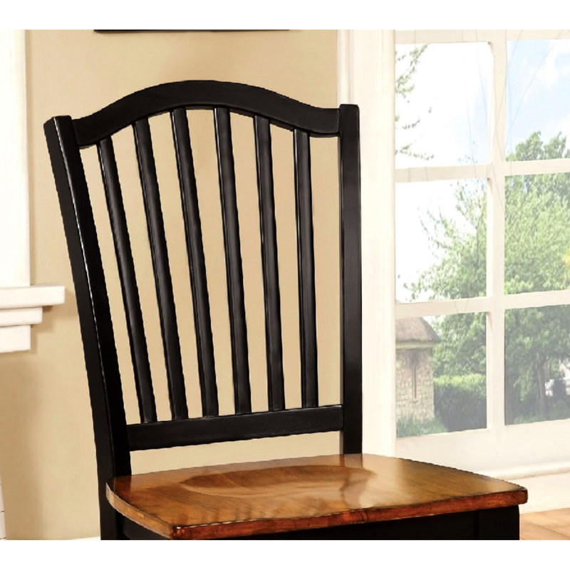 De 2 chaises d'appoint en chêne noir et antique