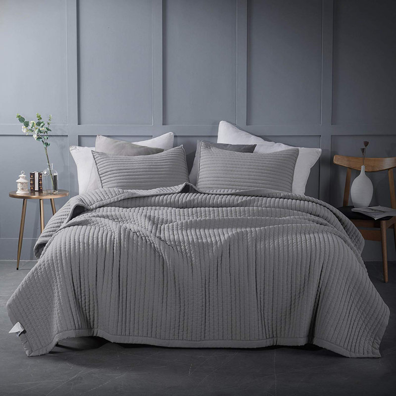 Gray Twin Reversible Microfiber Quilt Set with Shams