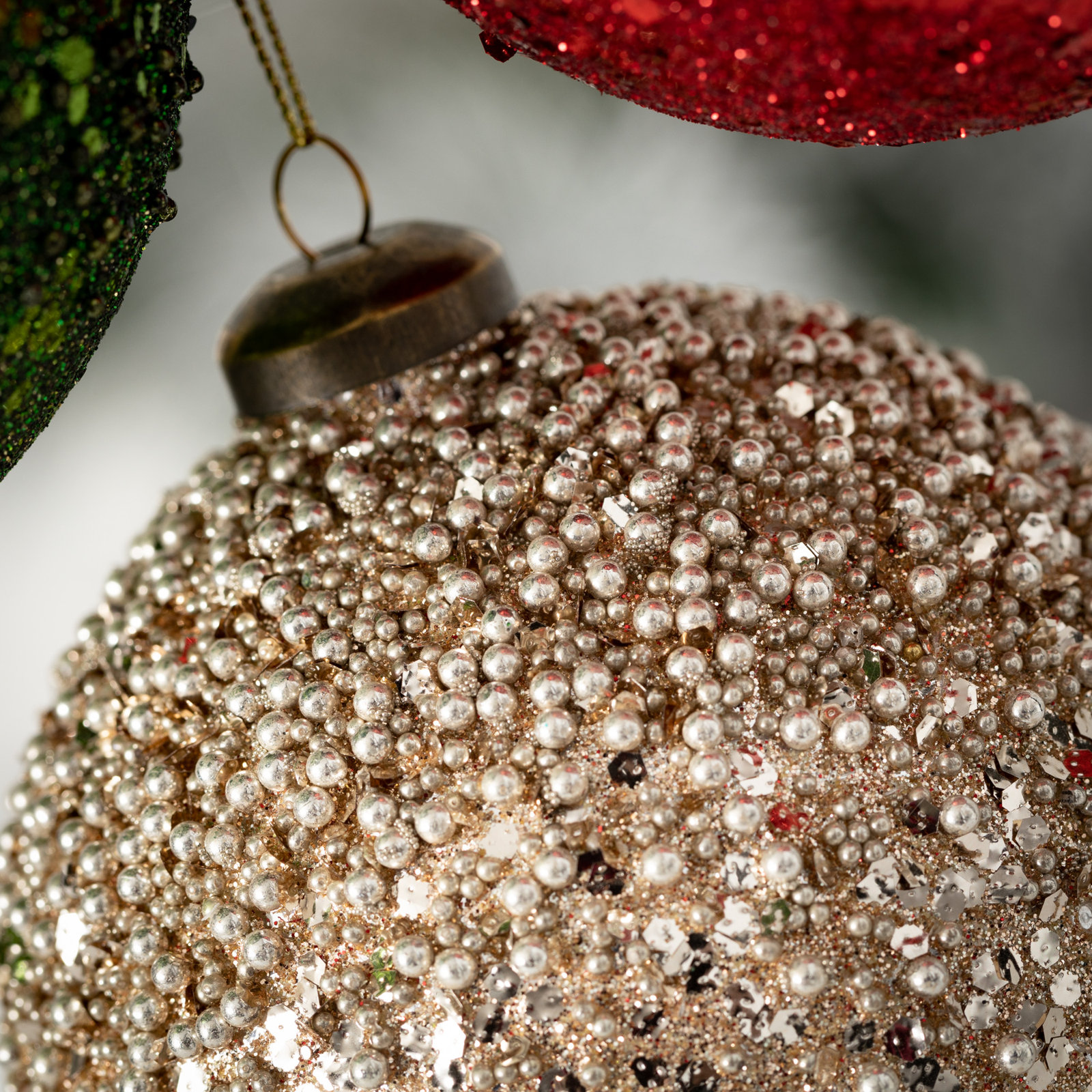 Clover Lane No Pattern Ball Ornament