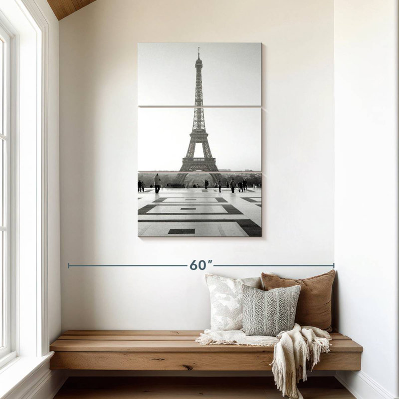 Nicci Tour Eiffel IV, 45" H x 28" W