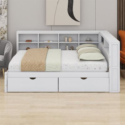 Aaishah Daybed