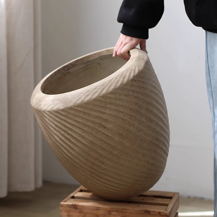 Comtemporary Swirl Planter, Camel