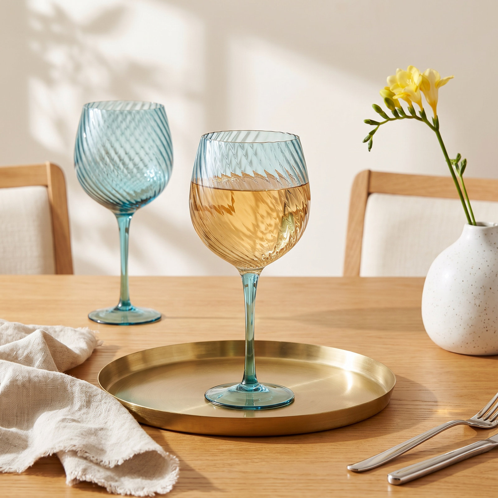 Bonnie Red Wine Glass, Blue