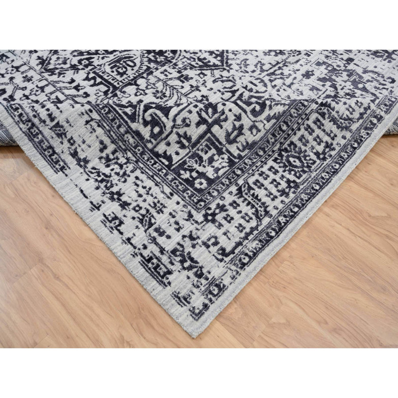 Tapis gris anthracite 8 pi 10 po x 11 pi 10 po Serapi Heriz, jacquard tissé à la main, laine et soie à motif oriental 9EAC305229BE42EF8A7485F1A232D749
