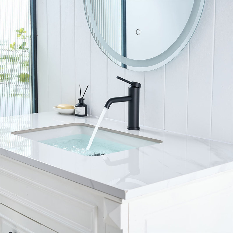 Robinets de meuble-lavabo de salle de bain à poignée simple, Matte Black