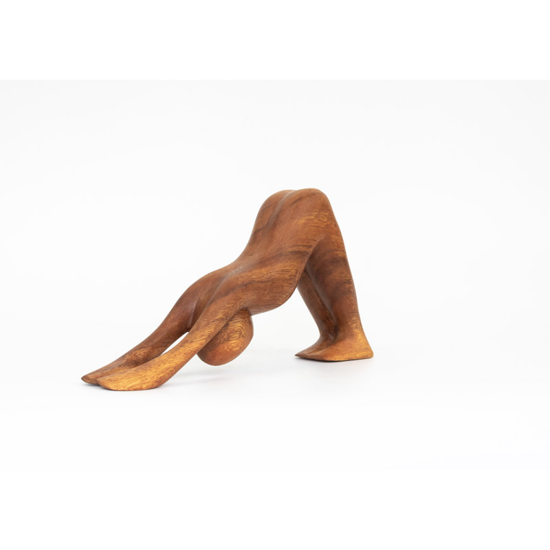 Mini figurines de yoga faites à la main en bois de 8 po, statue de pose de yoga, décor de studio de salle de yoga, cadeau de Yogi Mindful Home Decor, objets de décoration de tablette décorative - chien faisant face vers le bas