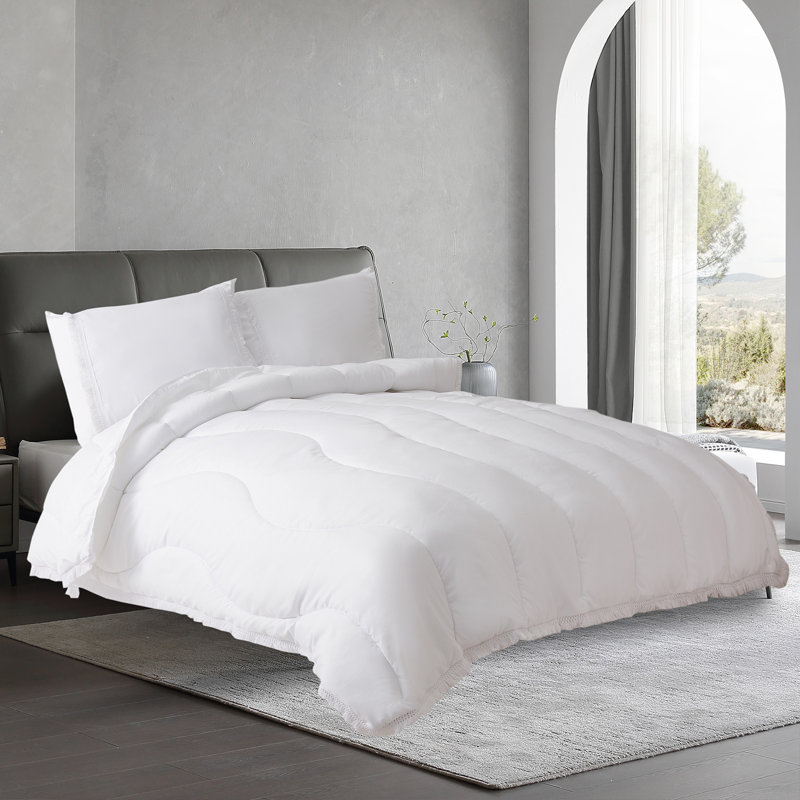 Striped Comforter Set, Queen Comforter + 2 Queen Shams