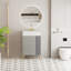 Meuble-lavabo à tablettes ouvertes 21,6 po avec évier en céramique et porte à fermeture en douceur-740457099