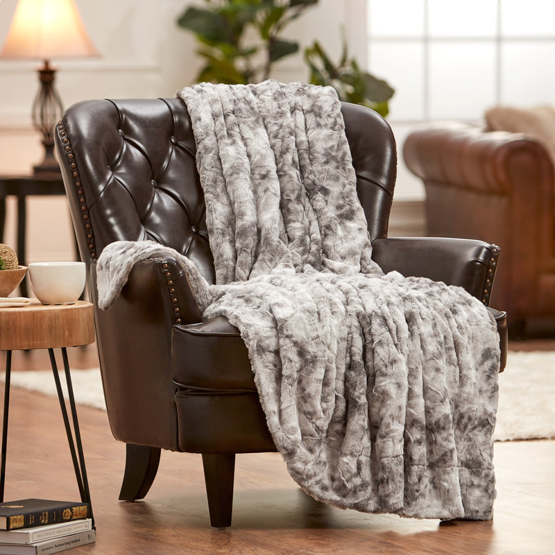 Couverture surdimensionnée en fausse fourrure de loup double face, Grand lit, Gris