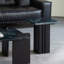 Table basse simple au design léger et luxueux-110752833