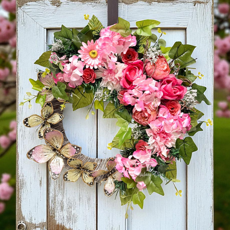 Couronne florale 23 po avec papillon