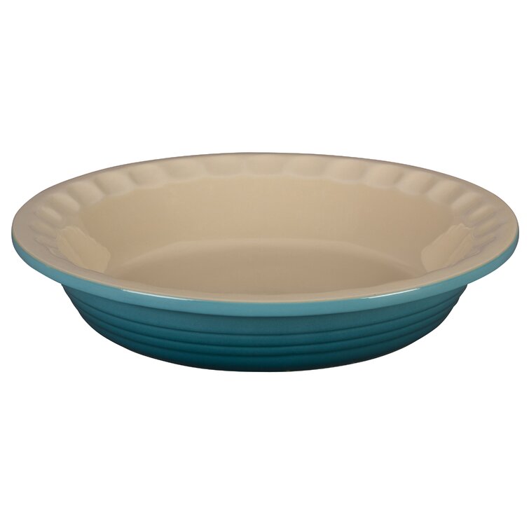 https://assets.wfcdn.com/im/64290518/resize-h755-w755%5Ecompr-r85/3185/31858534/Le+Creuset+Stoneware+Pie+Dish.jpg