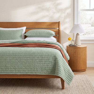  Quilts - Soft Lightweight Quilted Bedspread Coverlet with Contrast Stitching
