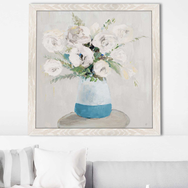 «White Pivoines In Tonal Vase (Square)» par Lanie Loreth, reproduction, Cadre crème délavé, H 31,5 po x l 31,5 po x P 1 po