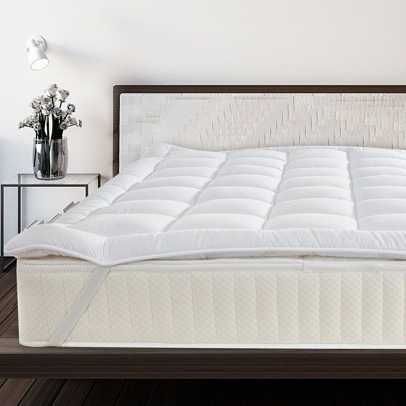 2" Mattress topper, King, Down Alternative, Plush