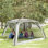 Tente moustiquaire Outsunny 12 pi x 12 pi, tente moustiquaire UV50 + avec 2 portes et sac de transport, installation facile, pour les activités de camping en plein air