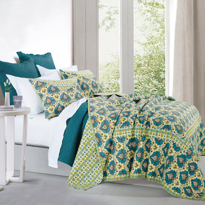 Salado Cotton Floral Quilt