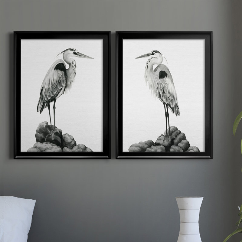 Shoreline Heron in B&W I, reproduction encadrée de qualité supérieure - prête à être accrochée, H 30,5 po x l 45 po x P 1 po