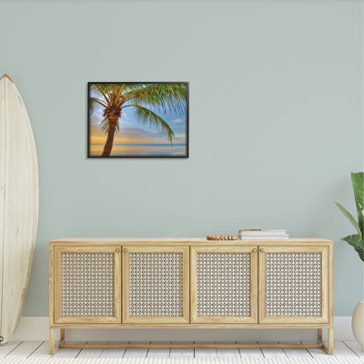 «Sunrise Palm Tree Sky Reflection», art numérique par Jack Reed