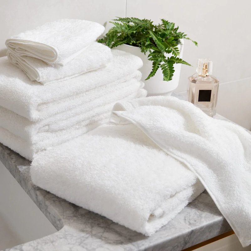 Simple Border Hand Towel