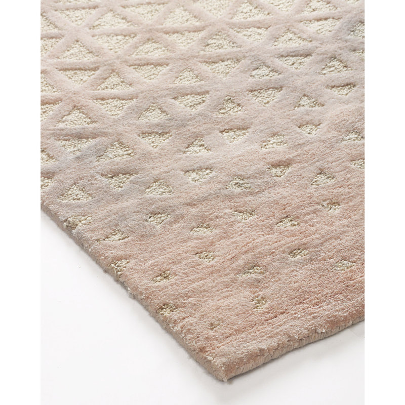 Pearly Geometric Area Rug in Beige/Pink, Rectangle 8' x 10'
