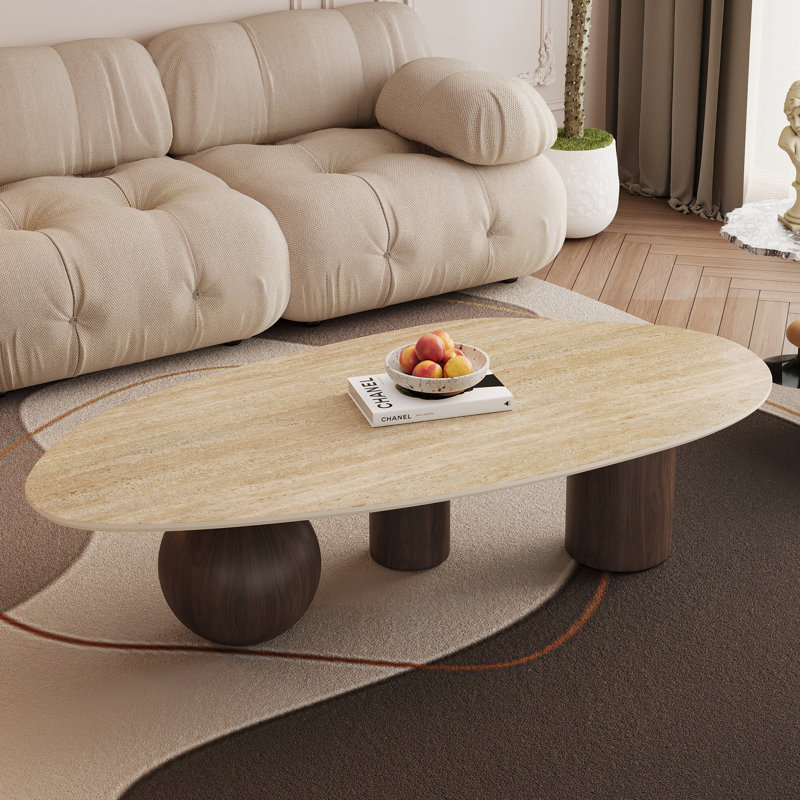Table basse minimaliste en faux marbre, conception irrégulière de luxe avec pieds en acier inoxydable pour les salons modernes