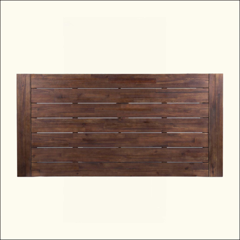 Table de salle à manger d'extérieur en bois d'acacia à finition sablée avec structure en métal rustique
