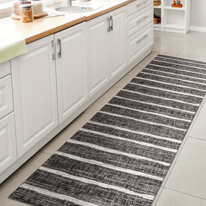 Tapis intérieur / extérieur noir / ivoire à rayures berbères Siegert, Tapis de couloir 2 pi 2 po x 8 pi