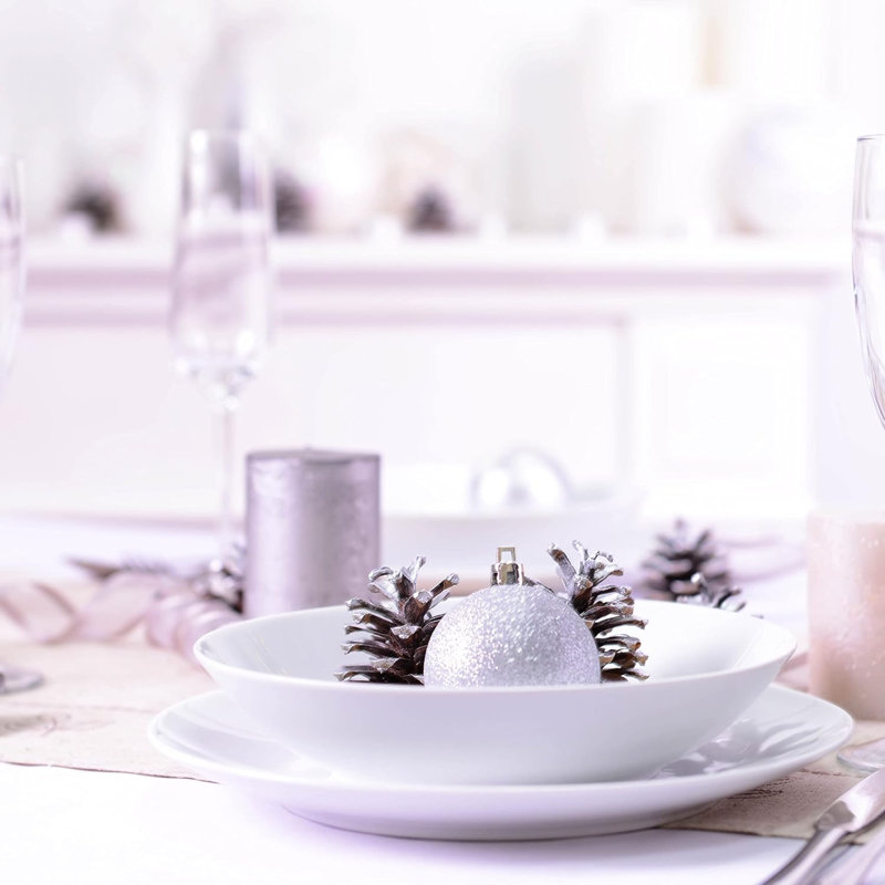 The Holiday Aisle®, Blanc