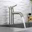 Robinet pour salle de bain à poignée simple 7,3 po à fixation sur le comptoir en or brossé-62859299-134231768