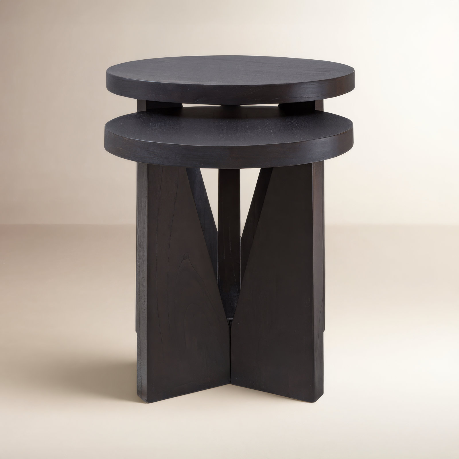 Bodiam 18" Nesting End Tables