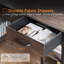 Petit bureau d'ordinateur-545168654