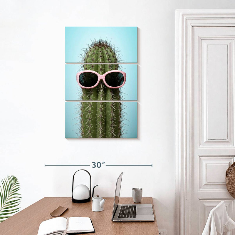 Cactus Harnek avec lunettes de soleil, H 32 po x l 20 po