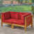 Coussin rouge / structure en teck