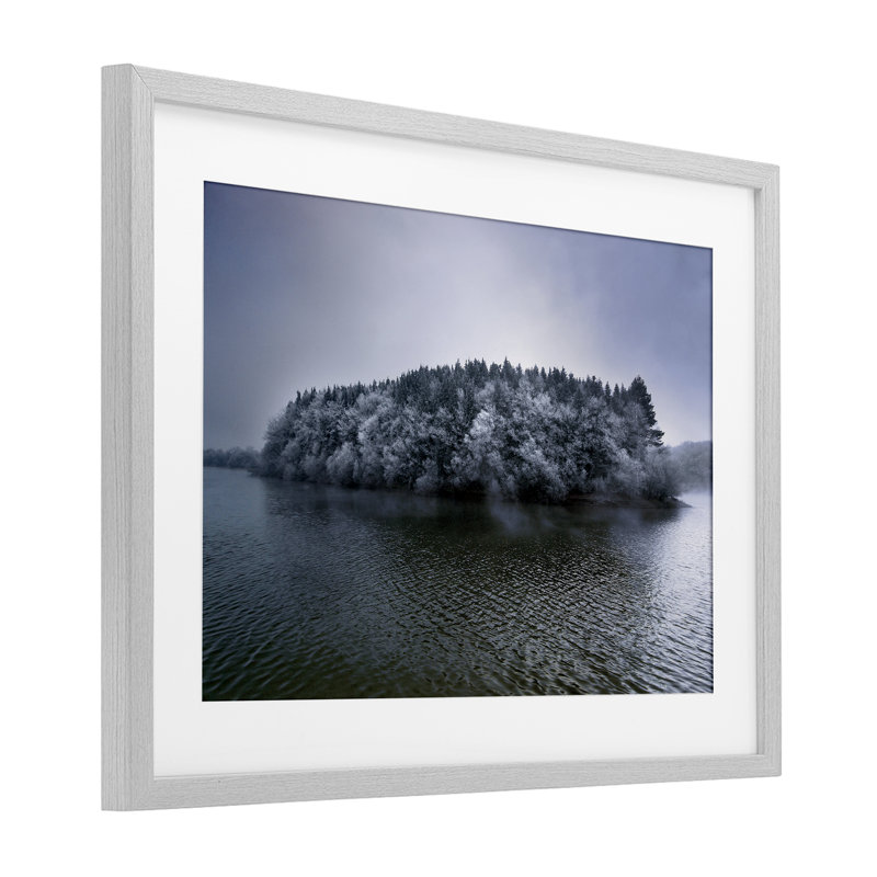 «Invierno Antano Island View», reproduction encadrée sous verre, design par Urtzi Vera, Cadre de ferme gris