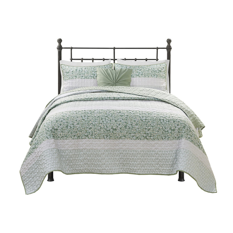 Ensemble de courtepointe très élégante avec coussin décoratif