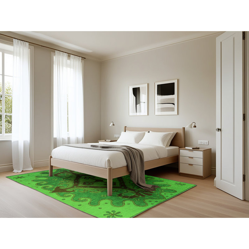 Harender Washable Oriental Indoor Rug, Rectangle 5' x 7'