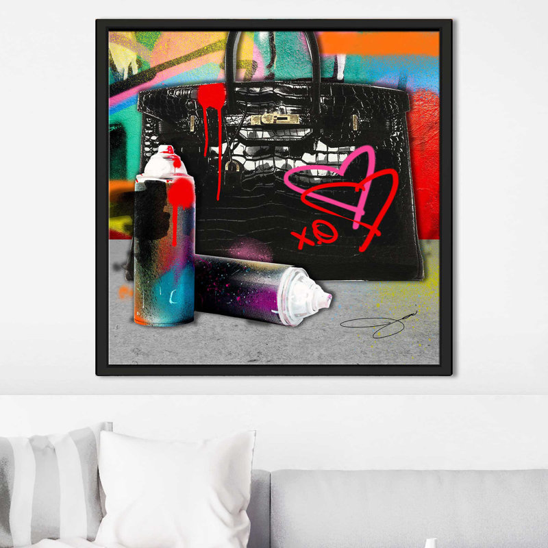 Graffiti Fashion 1 (Square) par By Jodi - impression, H 39,5 po x l 39,5 po x P 2 po, Cadre flottant noir