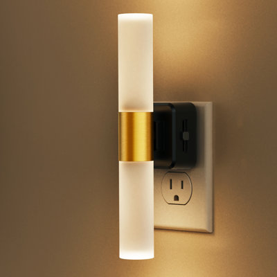Night Light 2 Pack Night Lights Plug Into Wall 3000K Soft White 0 100LM Adjustable Brightness 180 Rotating Plug In Night Light With Auto Light Sensor Matte White
