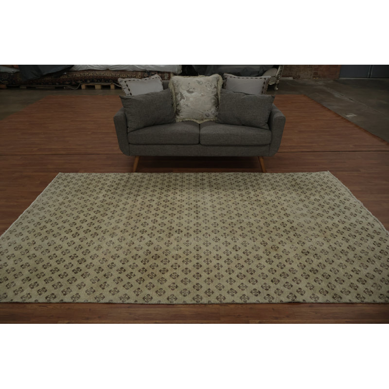 Elegant Geometric Pattern Turkish Distressed Rug 6x9